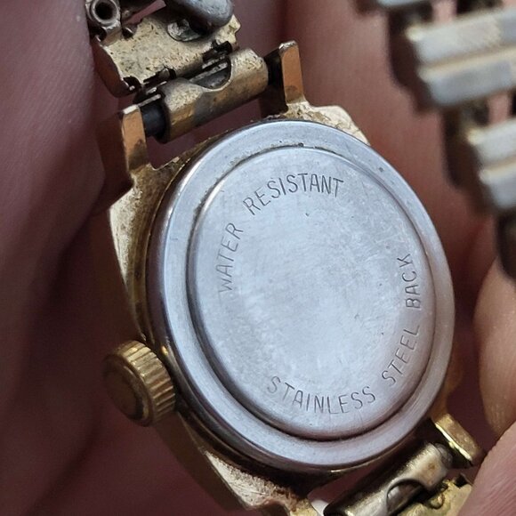 Timex LT 100 Watch - For Parts & Repair - Picture 2 of 2